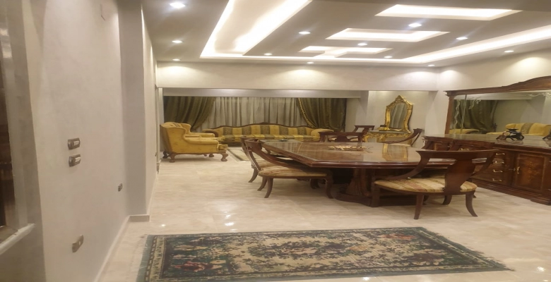 شقة للايجار في الدقي - شارع قاسم ناصية شارع الدقي | Algomhoria