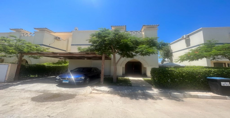 فيلا 500 متر لبيع بالساحل الشمالي, قرية الدبلوماسيين