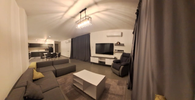 شاليه للايجار في فوكا باي - موقع مميز | الجمهورية للعقارات