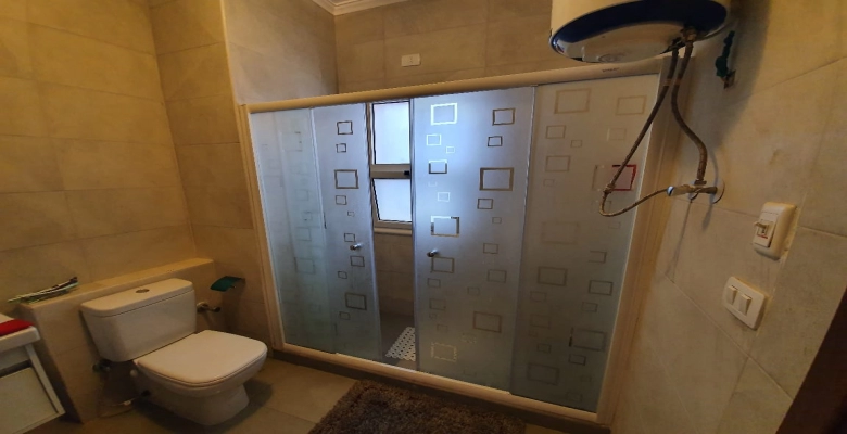 شالية للايجار فى قريه امواج  - موقع مميز | الجمهورية للعقارات