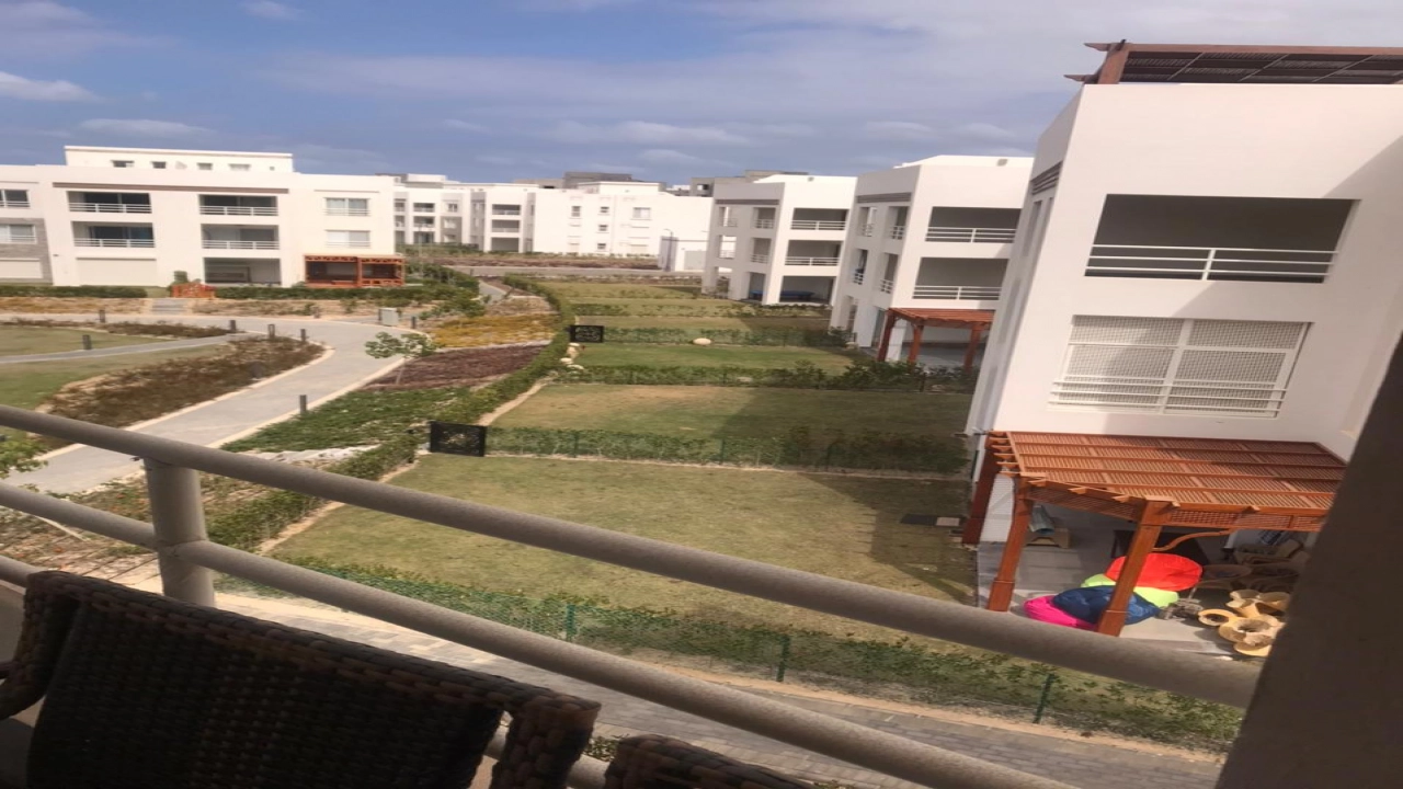 بنتهاوس للايجار في امواج 3غرف