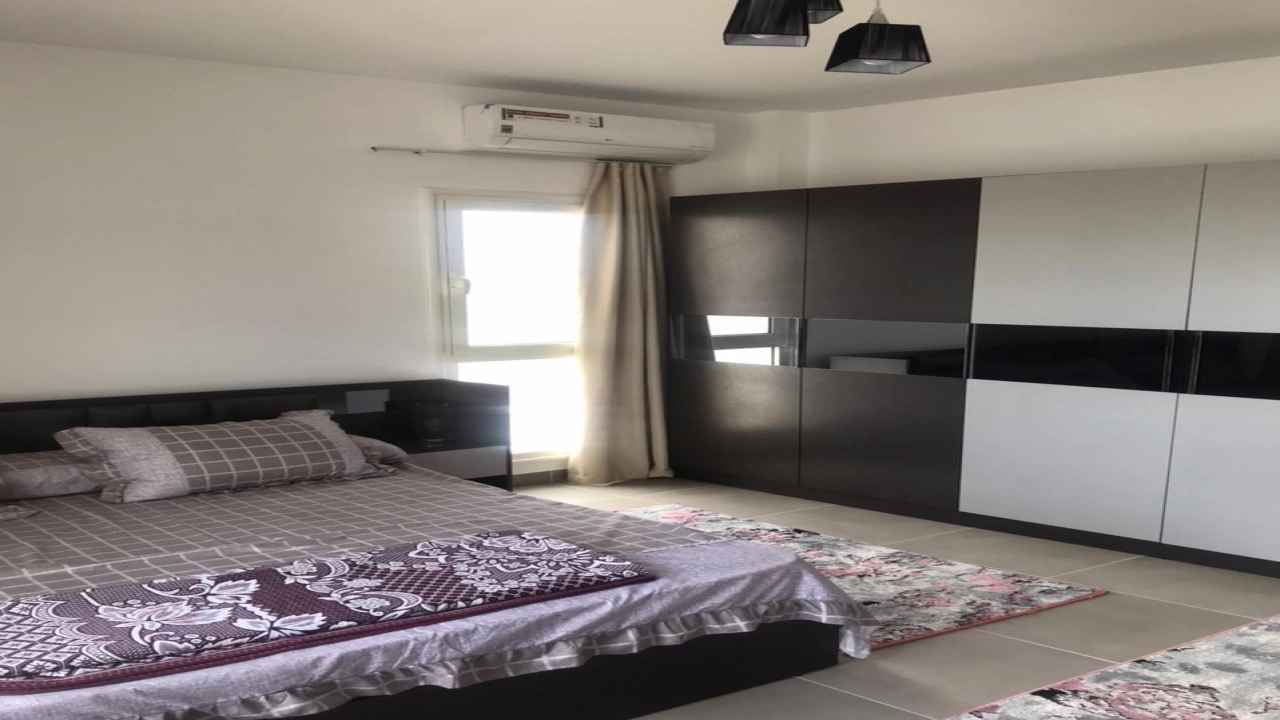 بنتهاوس للايجار في امواج 3غرف