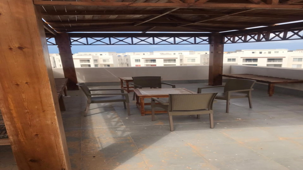 بنتهاوس للايجار في امواج 3غرف