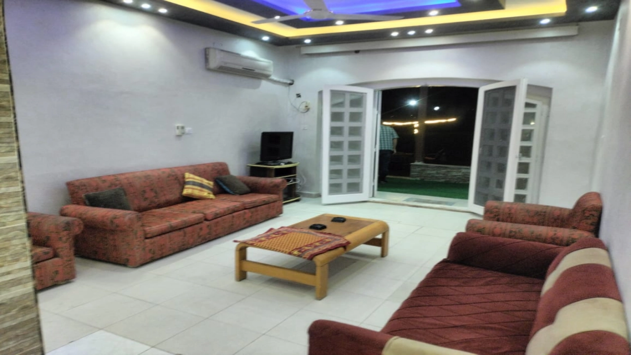 شالية ايجار بمارينا2 - ثاني صف بحيره - الساحل الشمالي