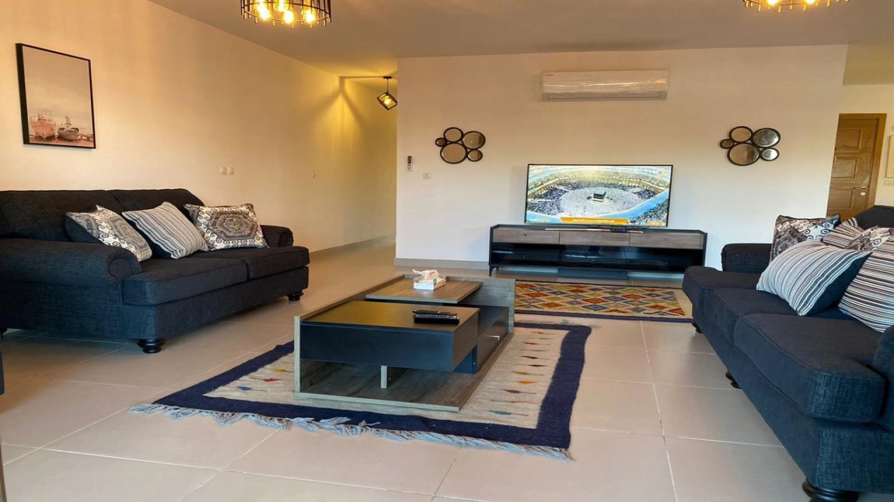 شالية للايجار - في مراسي مارينا ع القنال و المارينا - الساحل الشمالي