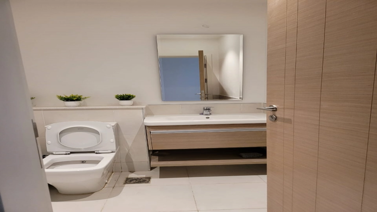 شالية 2 غ للايجار-- في جيريك (مراسي ) -- الساحل الشمالي