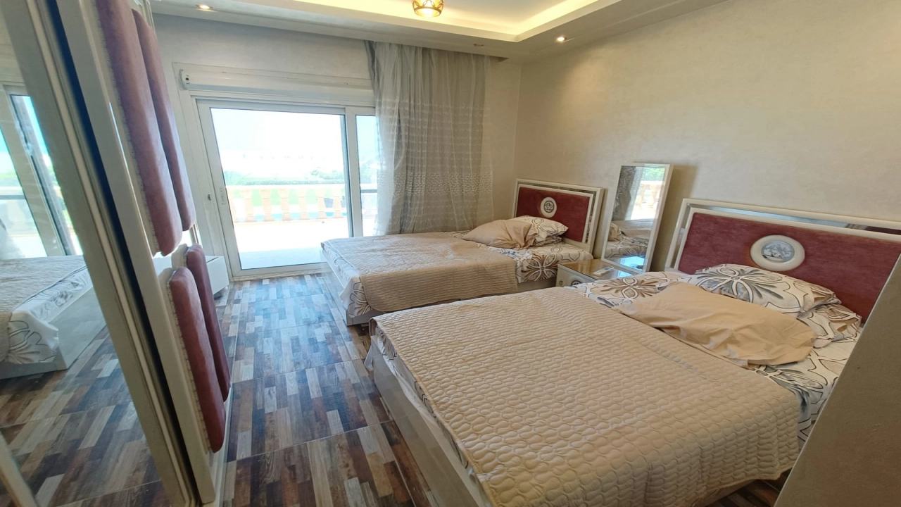 فيلا للإيجار في مارينا الساحل الشمالي 6 غرف نوم