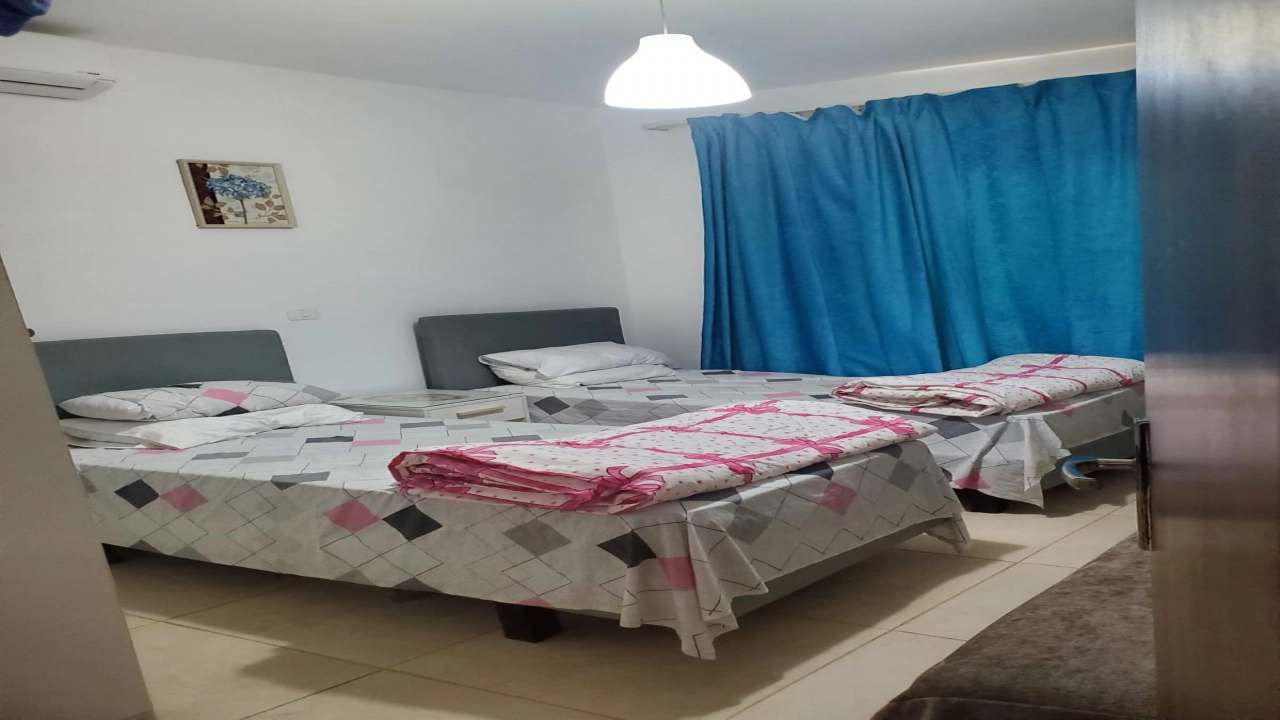 شالية للايجار 2 غرفه _قرية امواج_ الساحل الشمالي