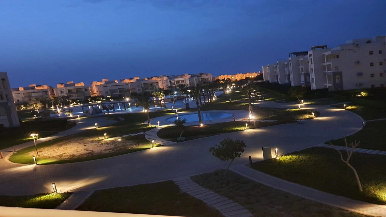 شالية غرفتين للأيجار قرية امواج الساحل الشمالي