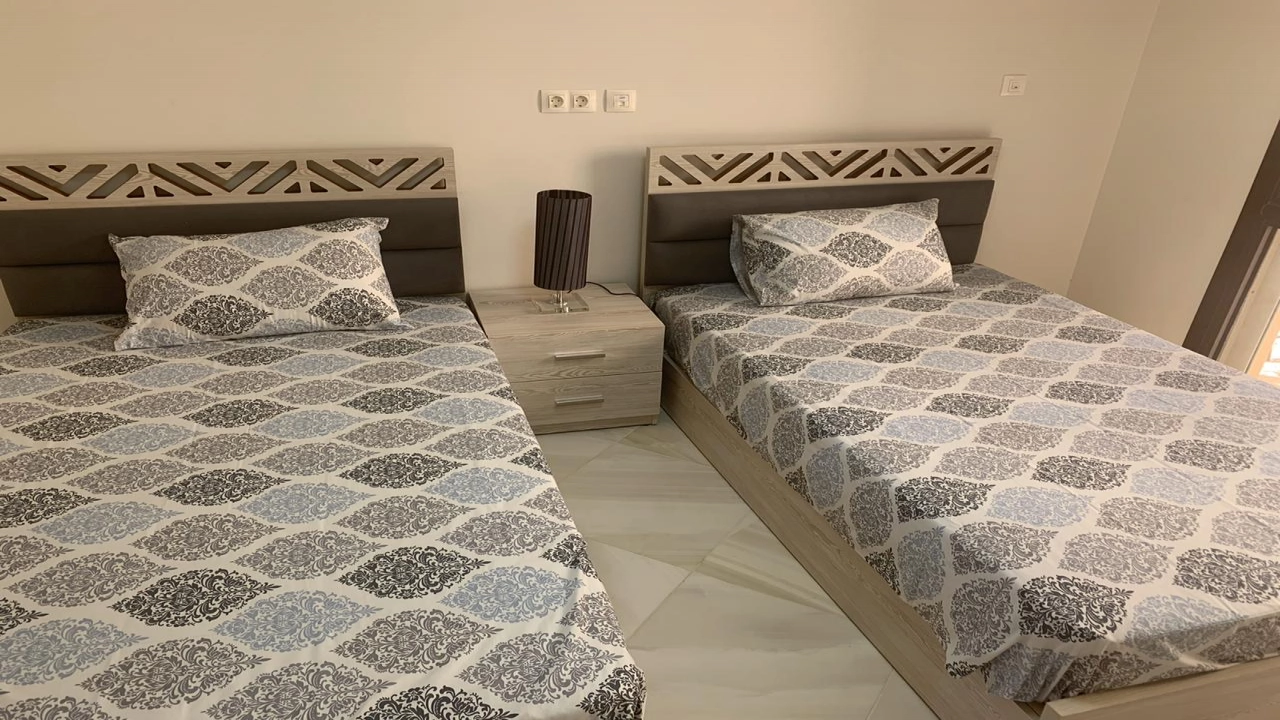 شالية للايجار 3 غرف بالساحل الشمالي بقرية مراسي (بلانكا)