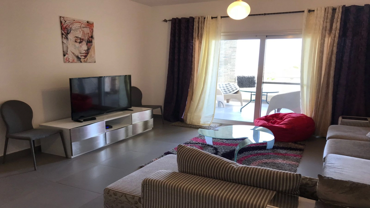 شالية للإيجار في قرية امواج الساحل الشمالي سيدي عبد الرحمن 3 غرف