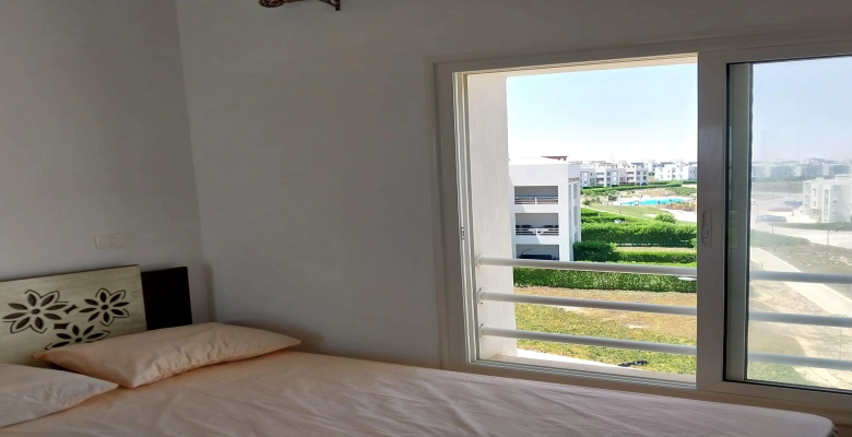 شاليه للإيجار في قرية امواج الساحل الشمالي  Chalet for rent in Amwaj North Coast Village