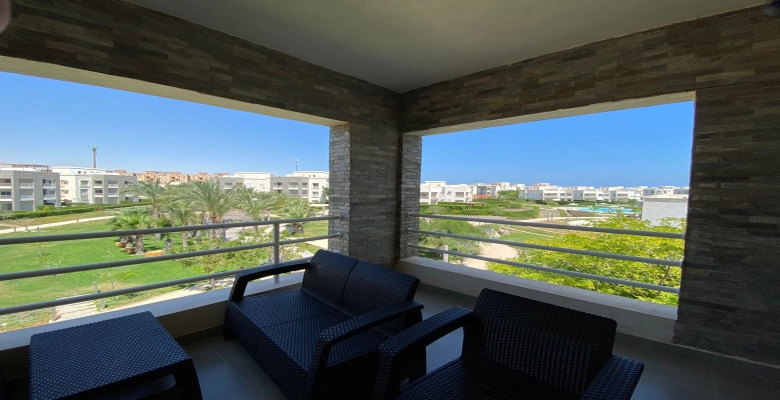 شالية للإيجار في قرية امواج الساحل الشمالي Chalet for rent in Amwaj North Coast Village