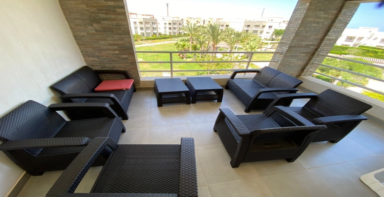 شالية للإيجار في قرية امواج الساحل الشمالي Chalet for rent in Amwaj North Coast Village