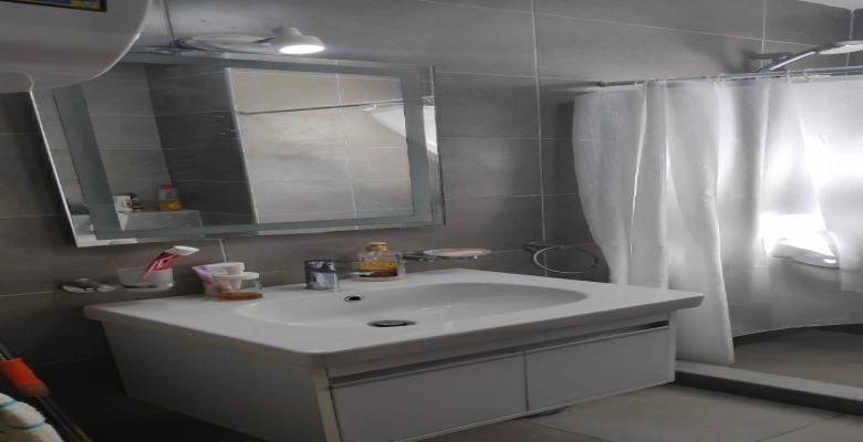 متاح شاليه مميز للايجار بقريه أمواج 3 غرف