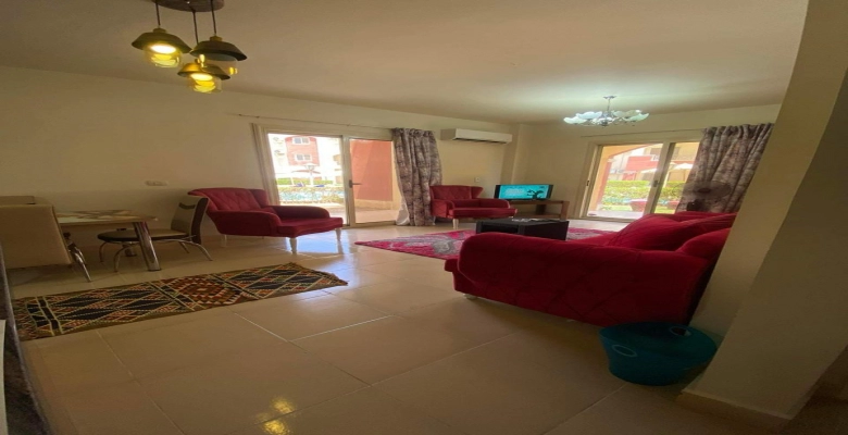 شالية للإيجار في قرية لاسرينا ريد كاربت العين السخنة