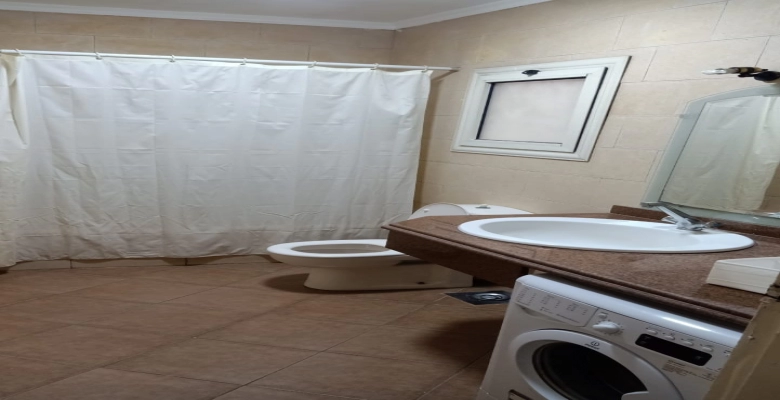 شقة للايجارفى المهندسين    شارع الفلاح متفرع  من شارع شهاب