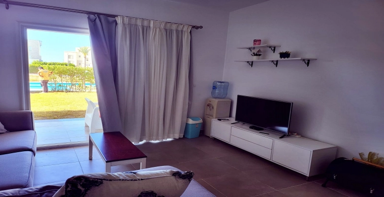 شالية للإيجار في قرية امواج الساحل الشمالي Chalet for rent in Amwaj North Coast Village