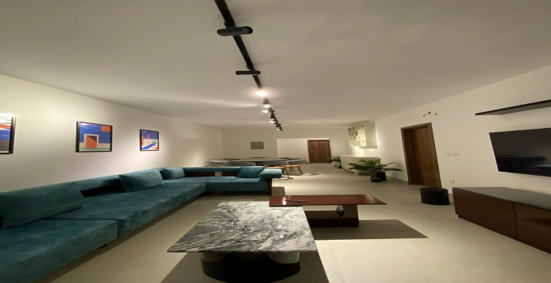 شالية للإيجار في قرية امواج الساحل الشمالي Chalet for rent in Amwaj North Coast Village