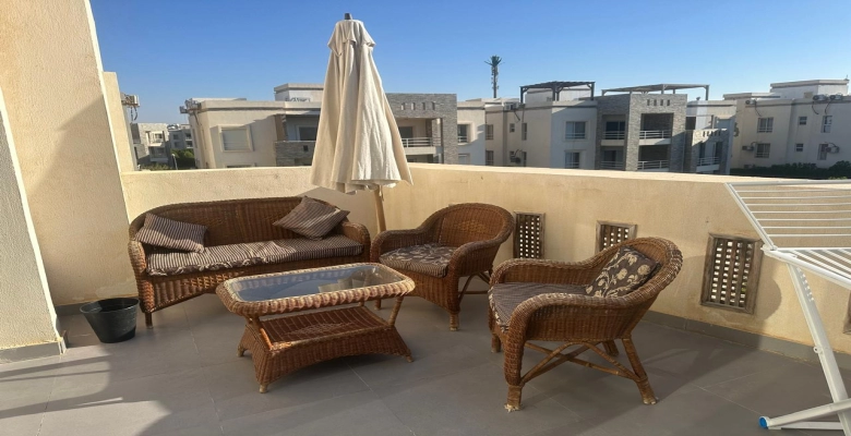 شالية للإيجار في قرية امواج الساحل الشمالي Chalet for rent in Amwaj North Coast Village