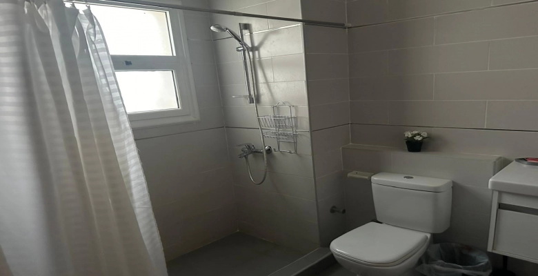 شالية للإيجار في قرية امواج الساحل الشمالي Chalet for rent in Amwaj North Coast Village