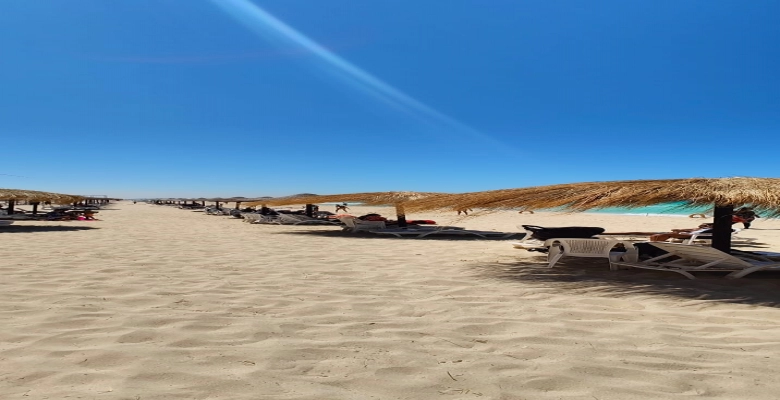 شاليه للايجار في امواج الدور الارضي 2 غرفه