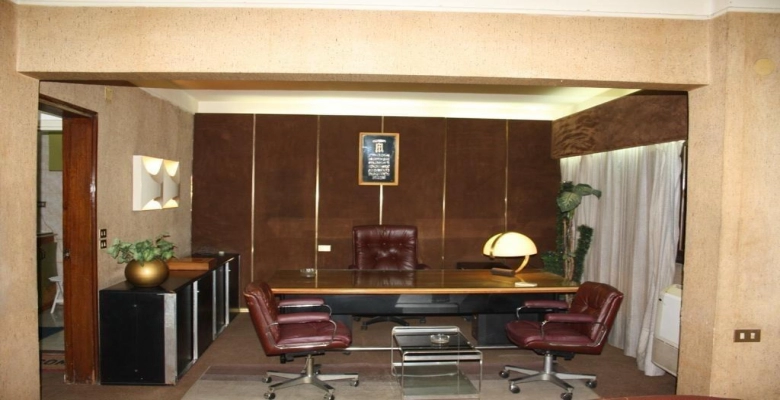 مكتب مفروش للايجار Furnished office for rent