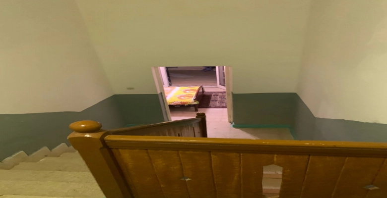 شقه دوبليكس 3 مستويات في عماره 300م من البحر