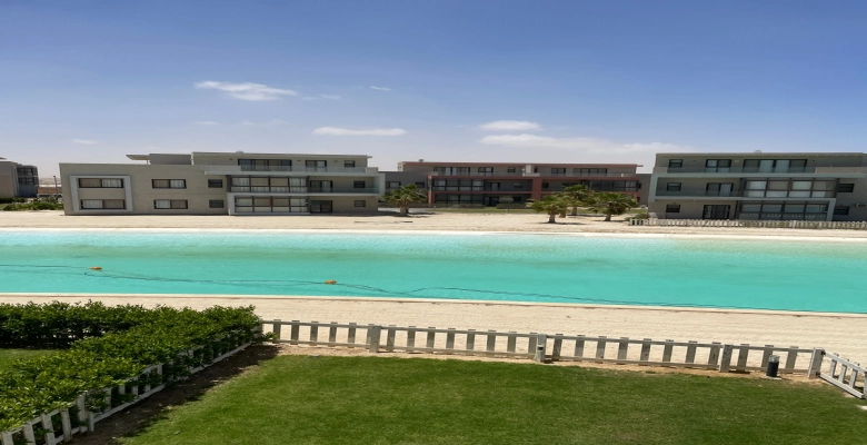 شاليه للبيع في بو ايلاند - اول صف علي البحيره - الساحل الشمالي