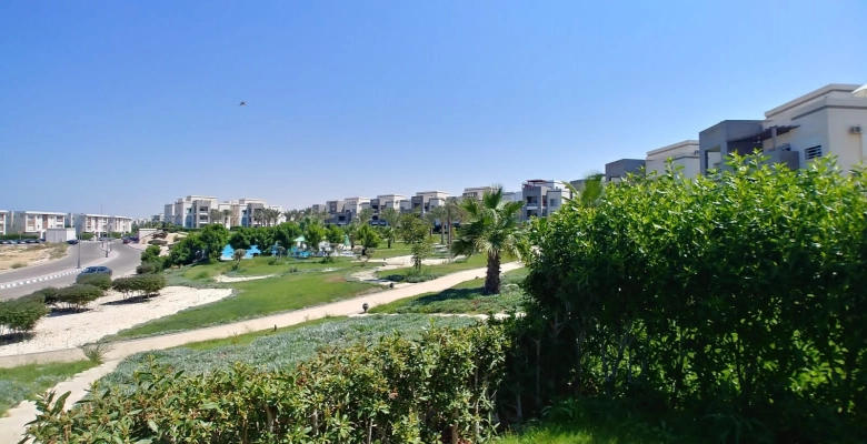 شاليه للايجار في أمواج .Chalet for rent in Amwaj