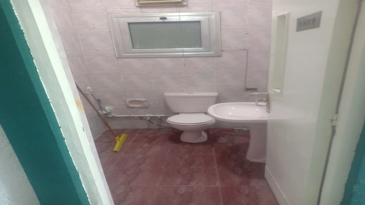 شقة للايجار تصلح ادارى فى الزمالك , An apartment for rent, suitable as an administrative one, in Zamalek