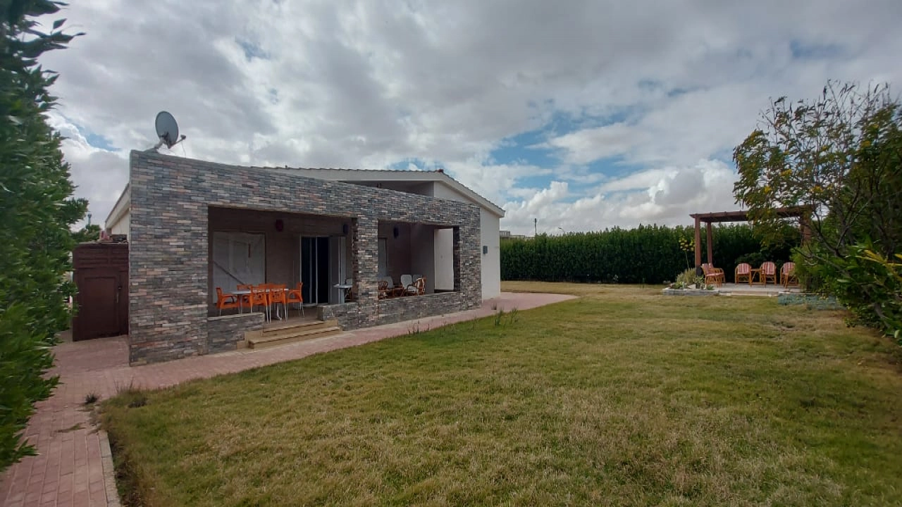 فيلا للبيع في قرية امواج الساحل الشمالي سيدي عبد الرحمن Villa for sale in Amwaj Village, North Coast, Sidi Abdel Rahman