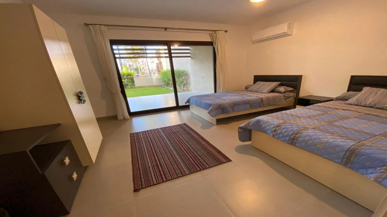 شاليه للايجار في مراسي مارينا ارضي بجاردن 3 غرف