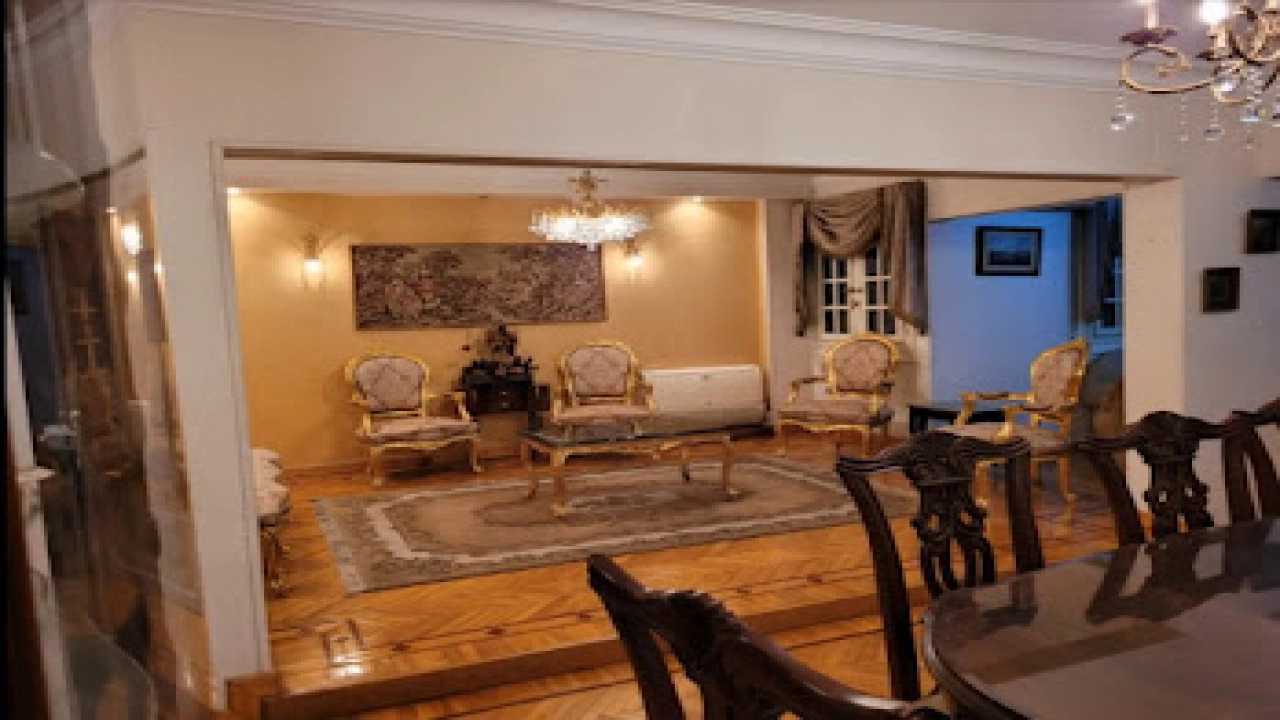 شقة للإيجار في ارقي شوارع الزمالك