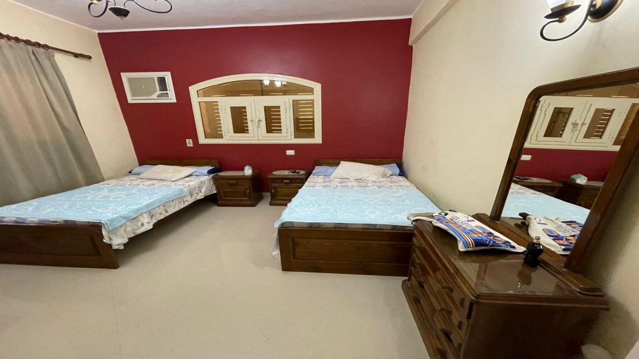 شاليه فى مارينا الايجار فى بوابه الرابعه