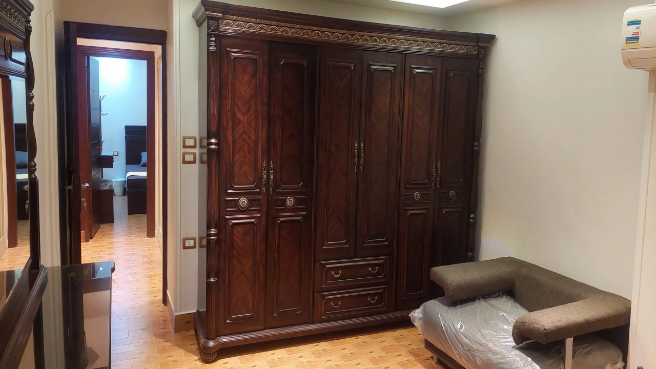 شقه  الايجار فى الدقى الجيزه