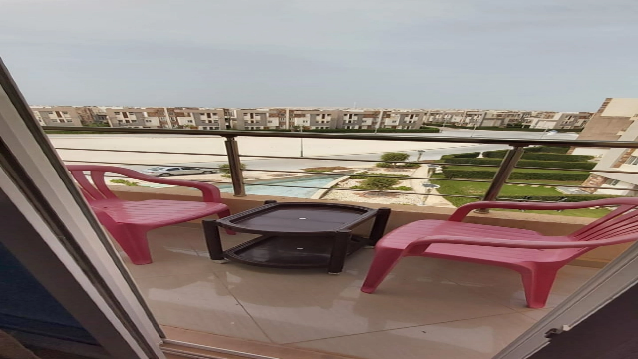 شاليه (للبيع ) بقريه مرسيليا بيتش 4