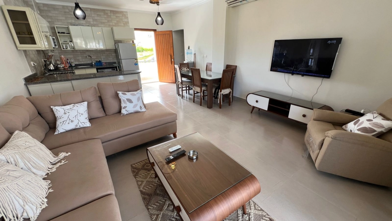 شاليه للايجار في جايا راس الحكمة ارضي بجاردن غرفتين