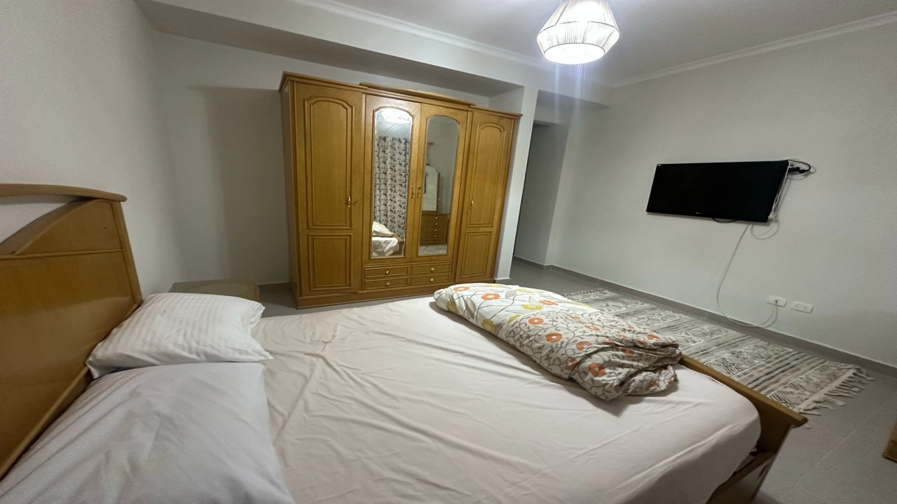 شاليه للايجار في جايا راس الحكمة ارضي 3غرف