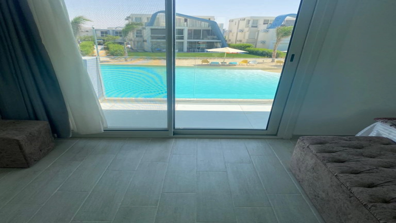 تاون هاوس للايجار في فوكا باي ارضي بجاردن 3غرف