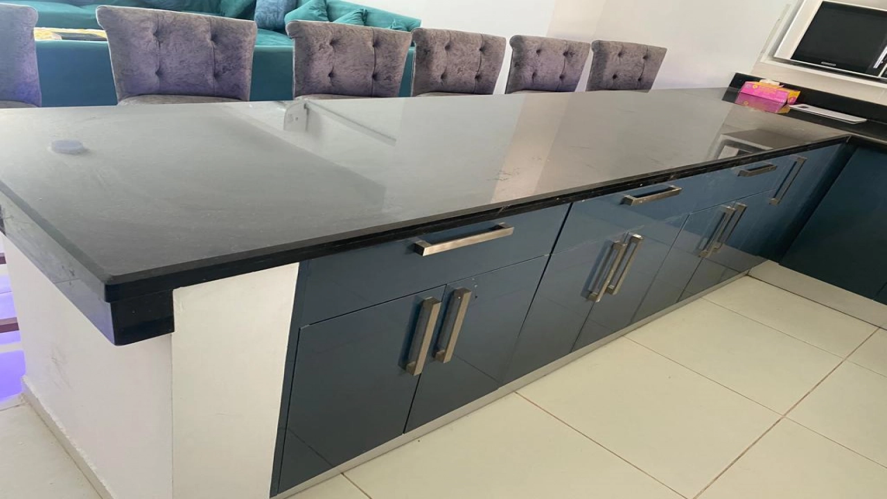 تاون هاوس للايجار في فوكا باي ارضي بجاردن 3غرف