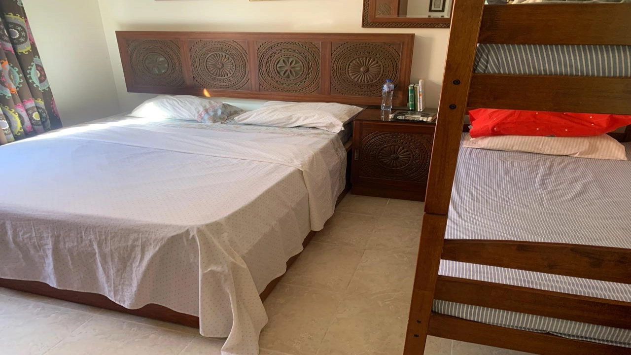 فيلا للبيع _ب سيدي عبد الرحمن(تلال)