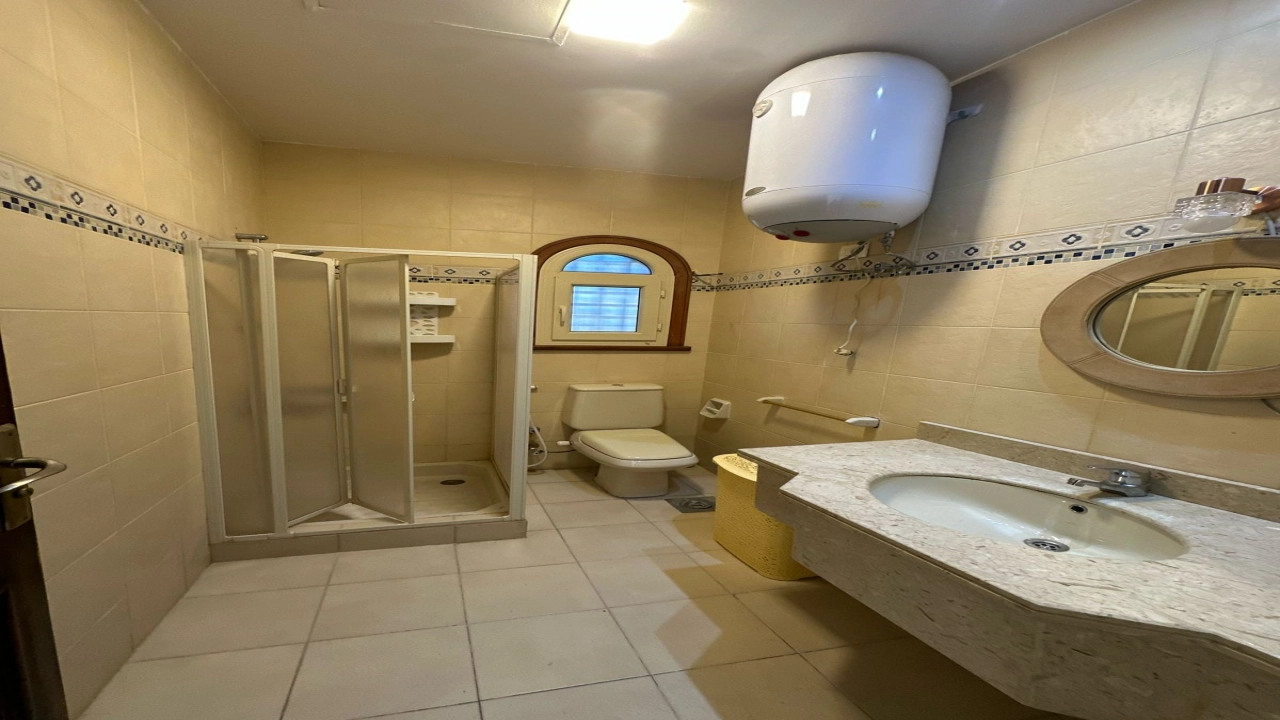 فيلا للايجار_بمارينا 5(6غرف)