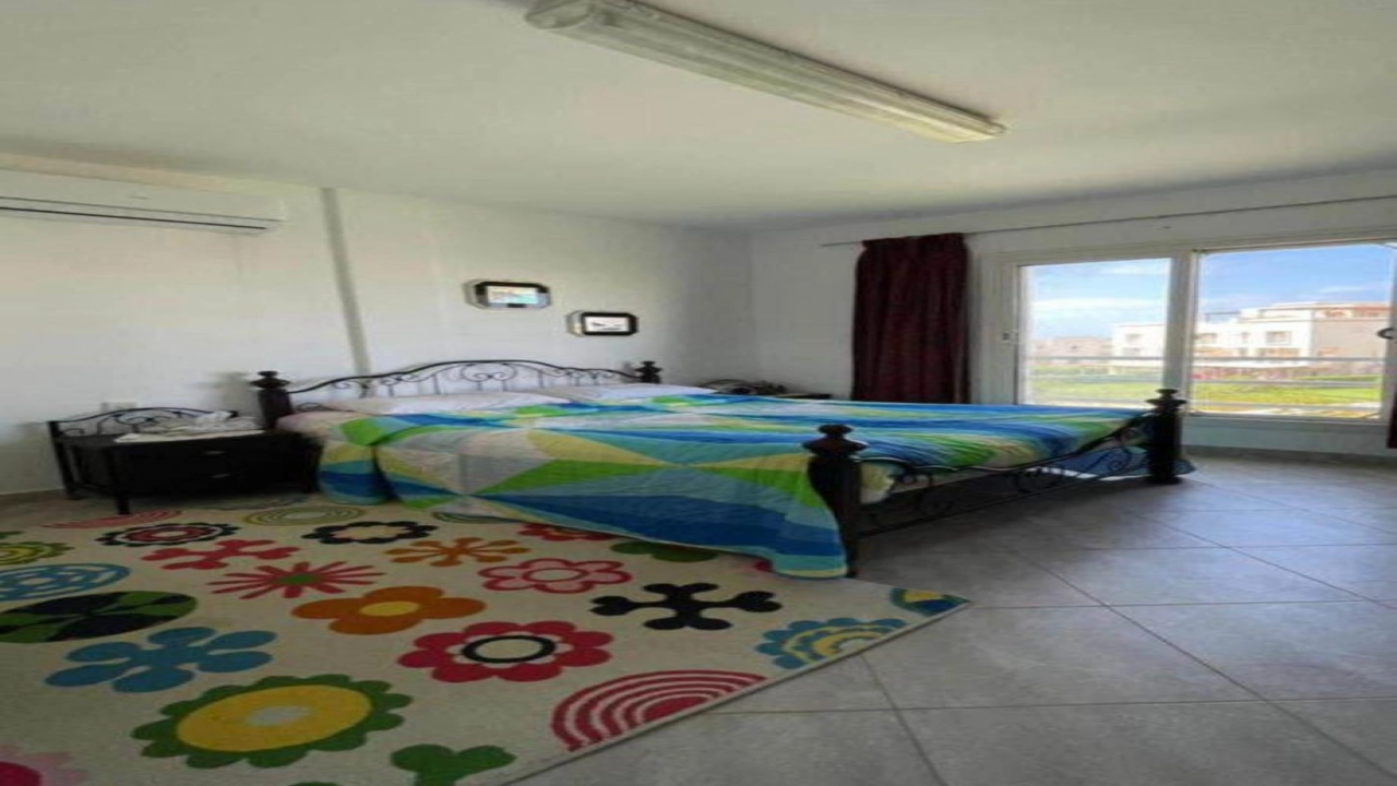 شاليه للإيجار غرفتين في قرية امواج الساحل الشمالي