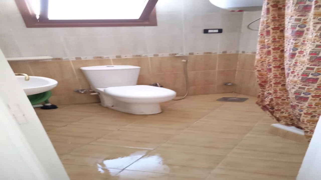 الشالية للايجار في قريه اكواريوس العين السخنه