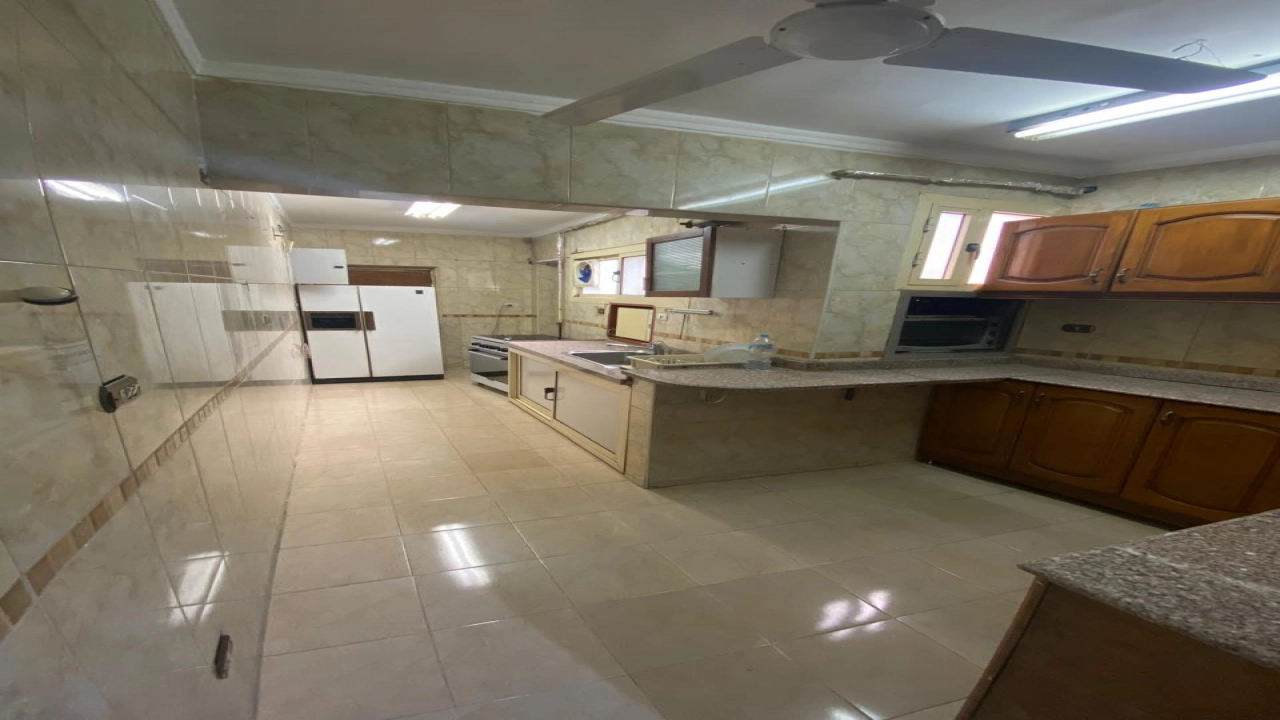 استديو مفروش للايجار بارقي مكان في الزمالك  اطلالة علي النيل قريب من كل الخدمات