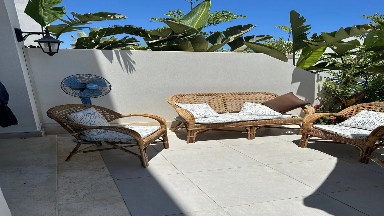 فيلا للايجار في مراسي جريك 4 غرف