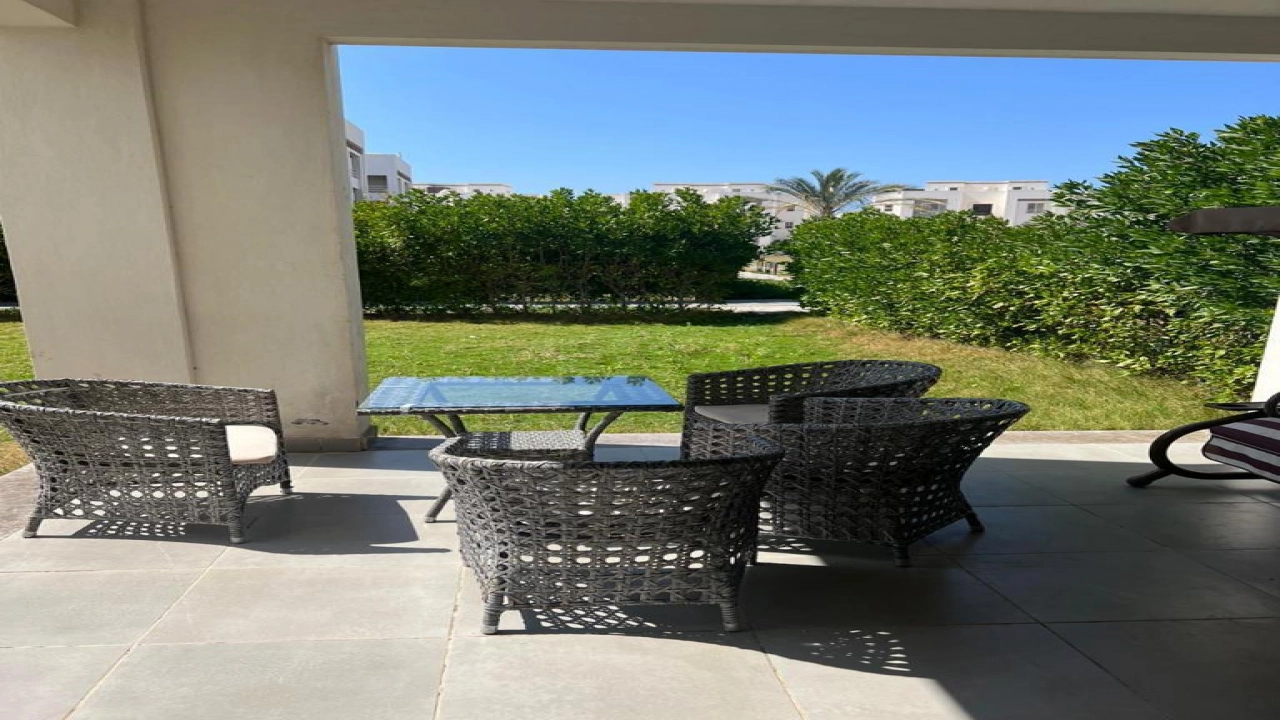 شالية للايجار3  نوم اراضي بحديقة في قرية امواج الساحل الشمالي