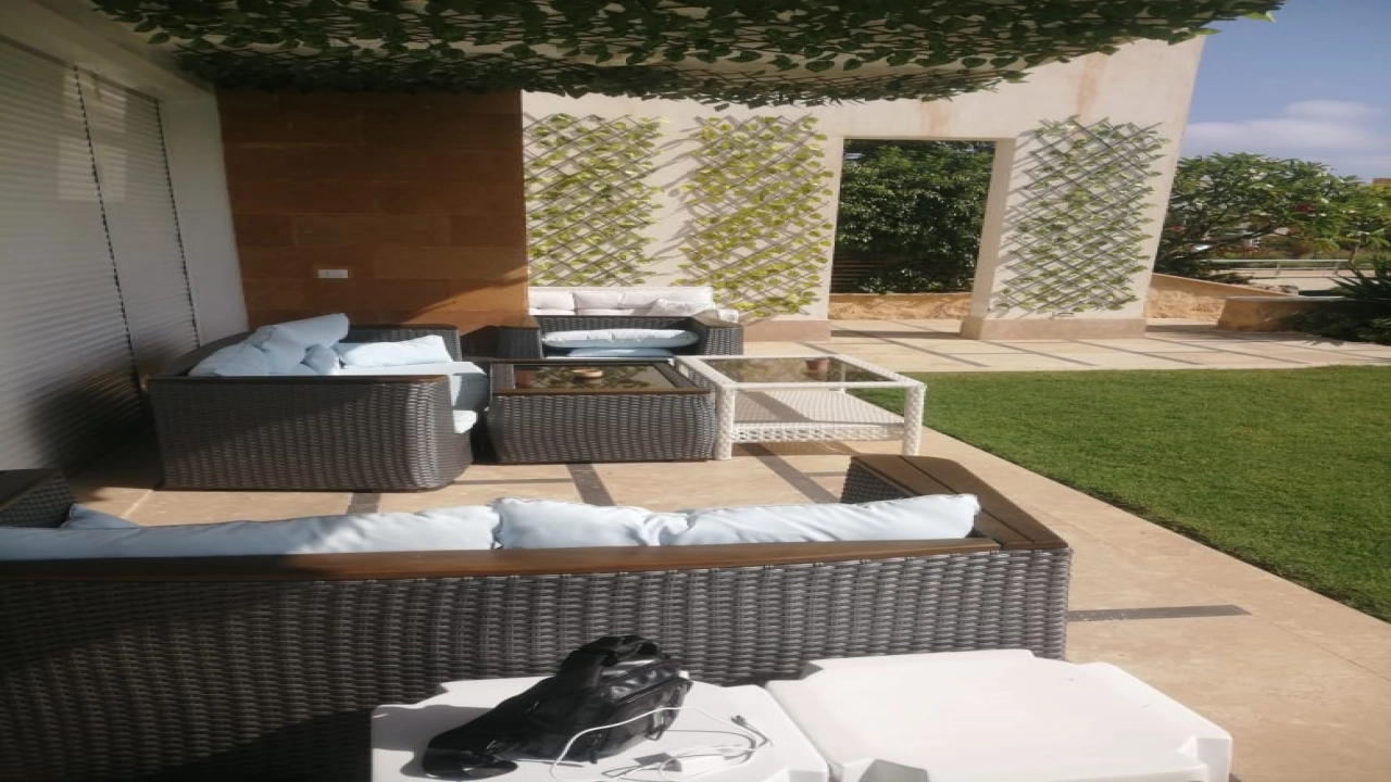 فيلا للإيجار في قرية سيشل الساحل الشمالي 5 غرف نوم